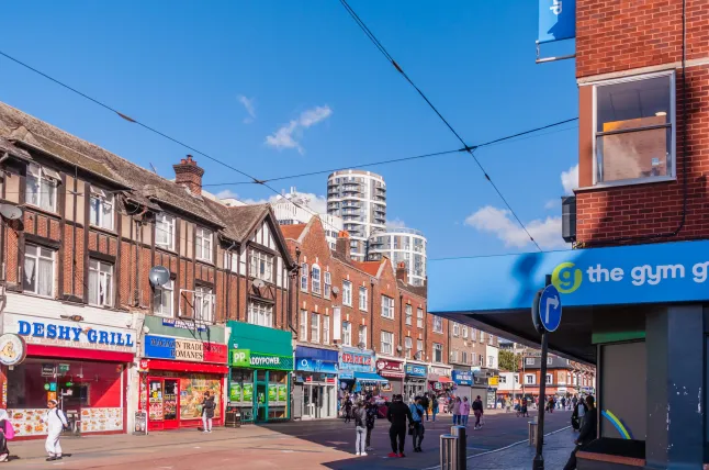 Transfer Luton Barking